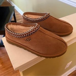 Ugg Tasman slippers chestnut color